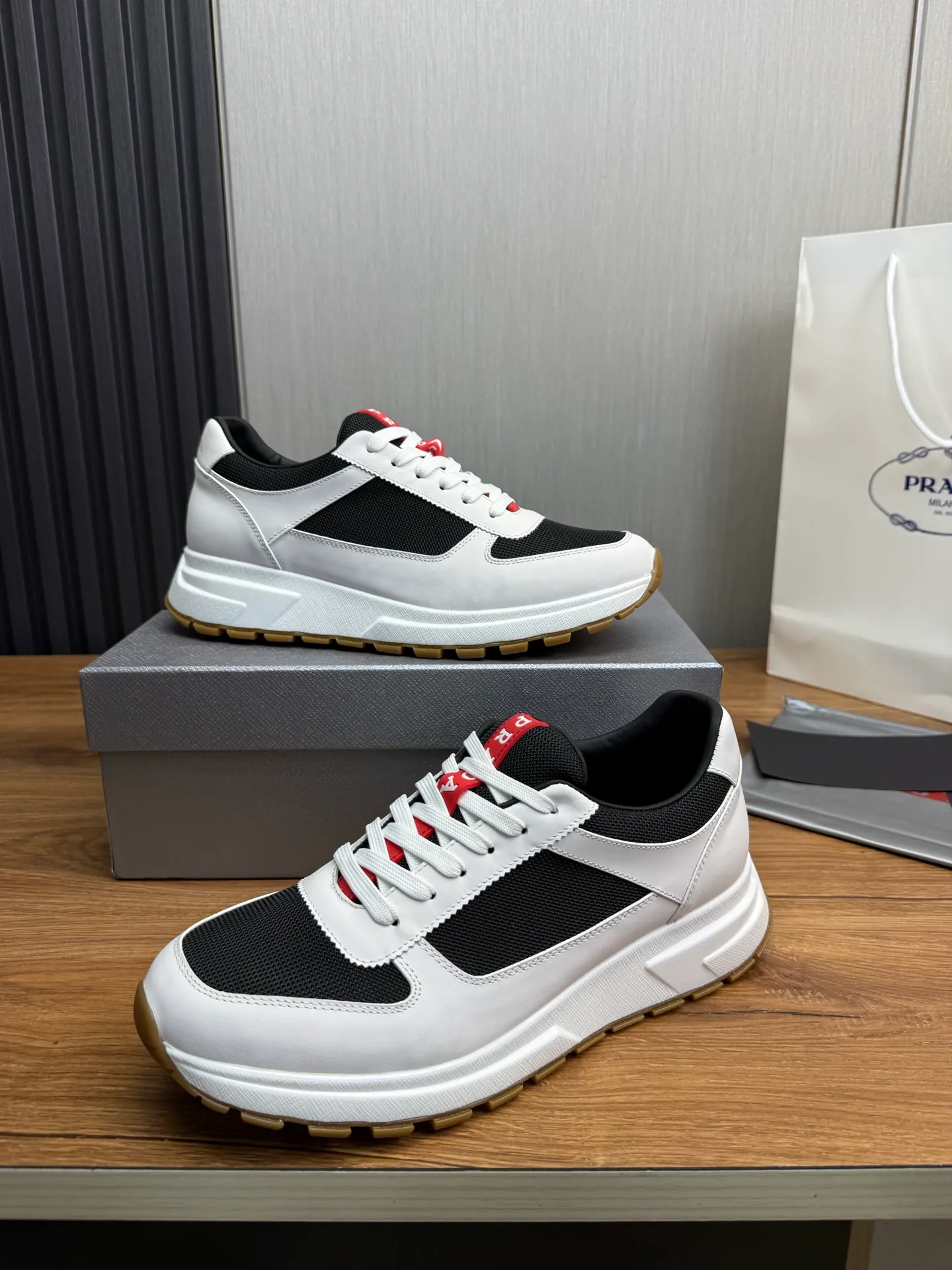 Men's shoes 💰560💰 [PRADA] Men's shoes are popular in the counter, official website is synchronized, 1 high-quality shipment ✔️Original cowhide upper + cowhide lining, 1🆚1 replica, original sole, 38-45 (45 customized, non-refundable)